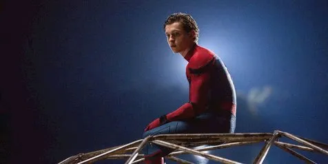 Tom Holland Emosional Melihat Komentar 'SPIDER-MAN: HOMECOMING'