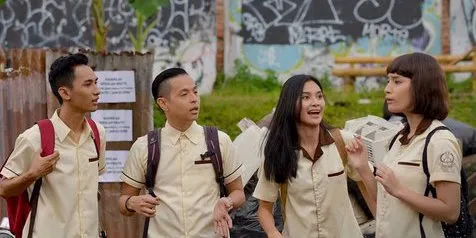Tonton 3 Film Indonesia yang Bikin Kamu Ngakak Sendirian