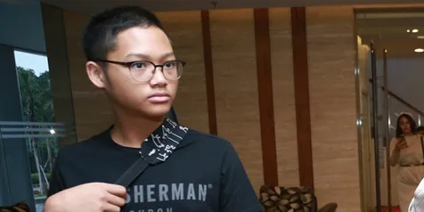 Ulang Tahun ke-16, Azriel Dapat Hadiah Sesuai Keuangan 