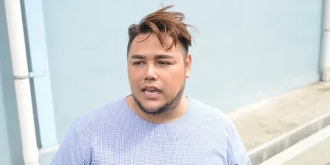 Unggah Foto Jadul, Ivan Gunawan Nostalgia Bareng Sosok Ini
