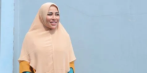 Usai Hijrah Cinta Penelope Beralih Dari Dangdut Ke Pop Religi Kapanlagi Com