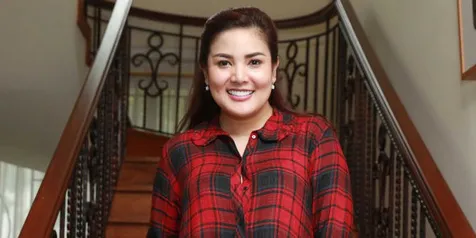 Usia Empat Bulan, Buah Hati Nindy Jarang Rewel
