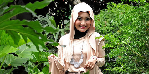 Dengerin Di Sini Versi Lengkap Single Religi Fatin Shidqia 