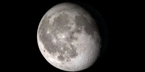 VIDEO: 'Bulan' Mendarat di Jalan Bikin Warga Fuzhou Geger