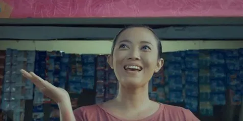 Video Ini Kasih Bukti Kalau Senyum Bisa Membawa Kebahagiaan, Nggak Percaya?