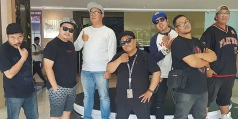 Wong Pitoe Jadi Manusia Purba di Video Klip 'Dialah Dia'