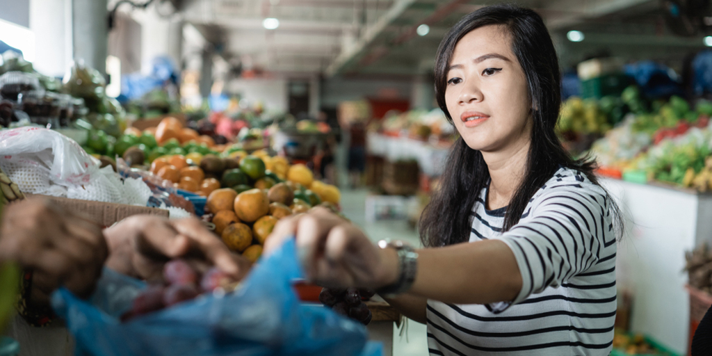 5 Types of Customers that Can Be Ideas for Nearby Impactful Grocery Store Story Competition