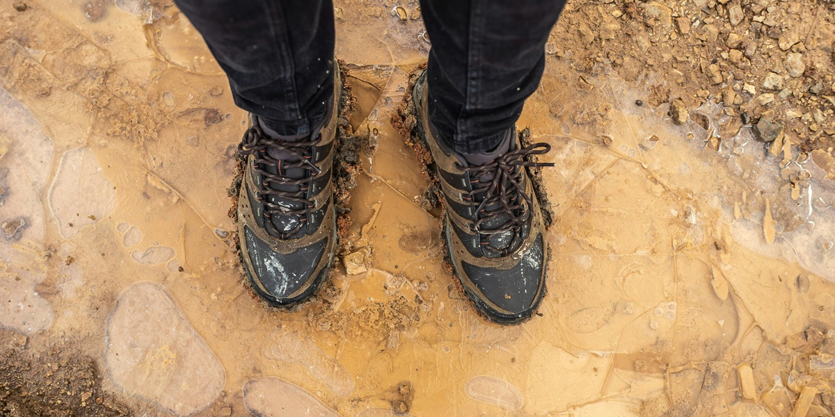 6 Meanings of Dreaming of a Muddy Backyard According to Javanese Primbon, Could Be an Important Warning