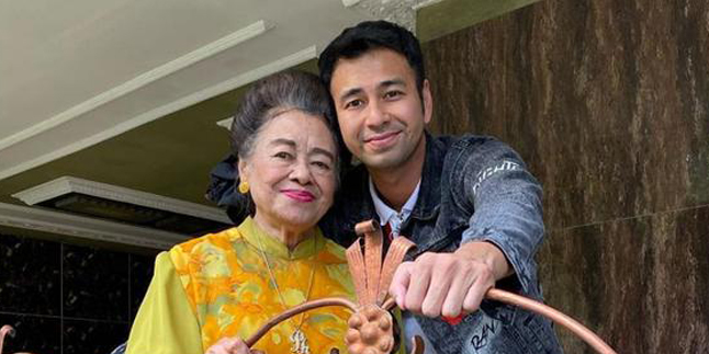 5 Glamorous Styles of Mami Popon, Raffi Ahmad's 85-Year-Old Grandmother