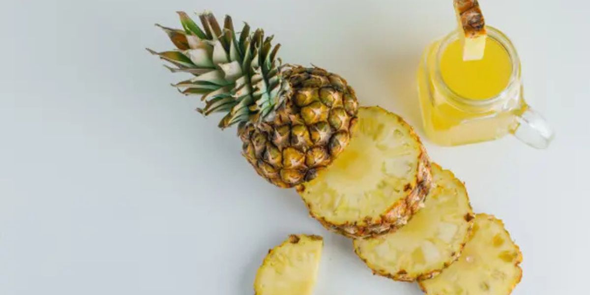 6 Benefits of Pineapple, From Preventing Osteoporosis to Treating Inflammatory Bowel Disease!