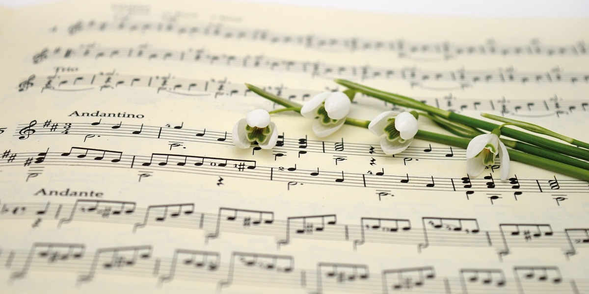 62 Song List for Mother's Day Celebration with Touching and Deep Lyrics