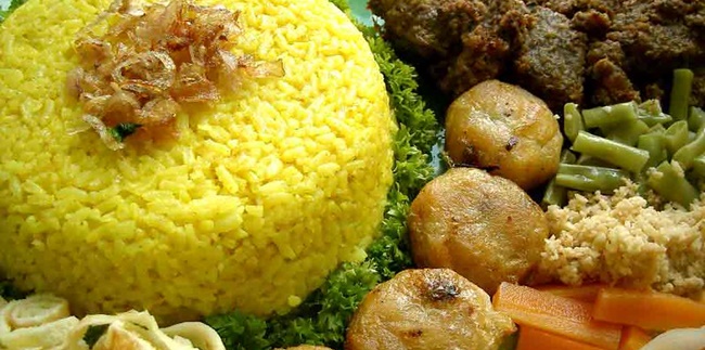 7 Easy, Delicious, and Practical Ways to Make Nasi Kuning for Special Occasions