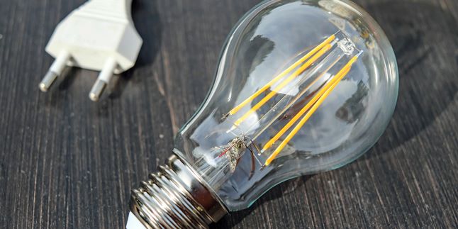 7 Good and Proper Ways to Save Electricity, Wise Ways to Protect the Earth