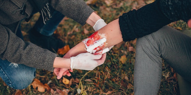 7 Types of Wounds and How to Take Care of Them for First Aid