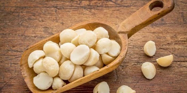 7 Benefits of Candlenut Oil for Hair Health - Practical Natural Treatment