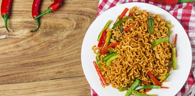 8 Ways to Make Spicy Special Fried Noodles, Easy and Addictive