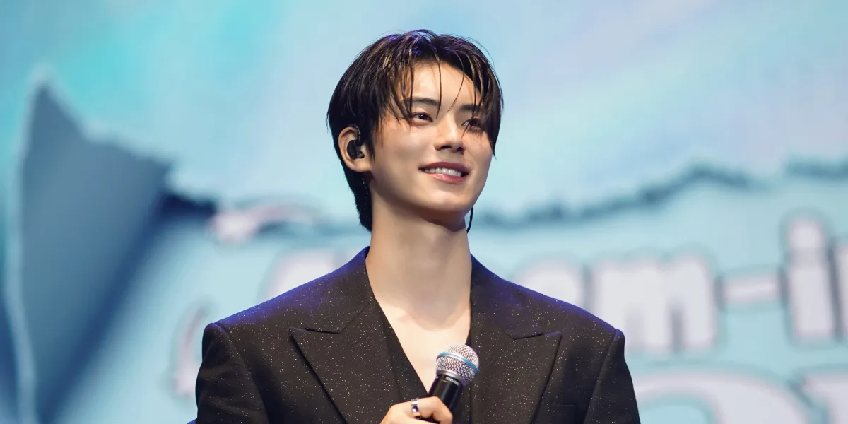 8 Highlights from Lee Chae Min's Fanmeeting, Main Piano Performance to Birthday Wishes for Fans