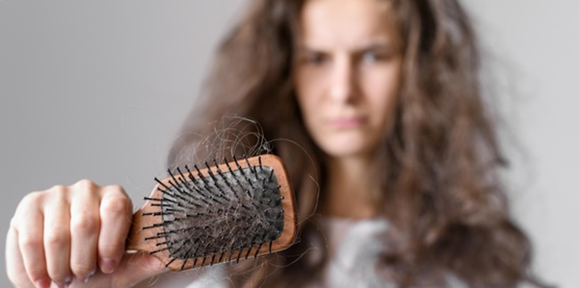 8 Causes of Hair Loss that are Rarely Known, One of Them is Excessive Treatment