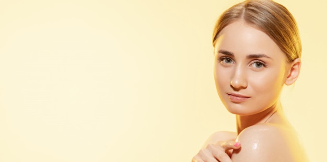 9 Natural Ways to Tighten Facial Skin to Look Young