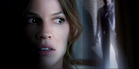 Hilary Swank  'THE RESIDENT', Teror di Apartemen Baru 