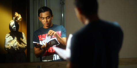 film horor komedi indonesia zaky zimah Zacky Zimah ADA APA DENGAN POCONG Pocong Usil di Kos 