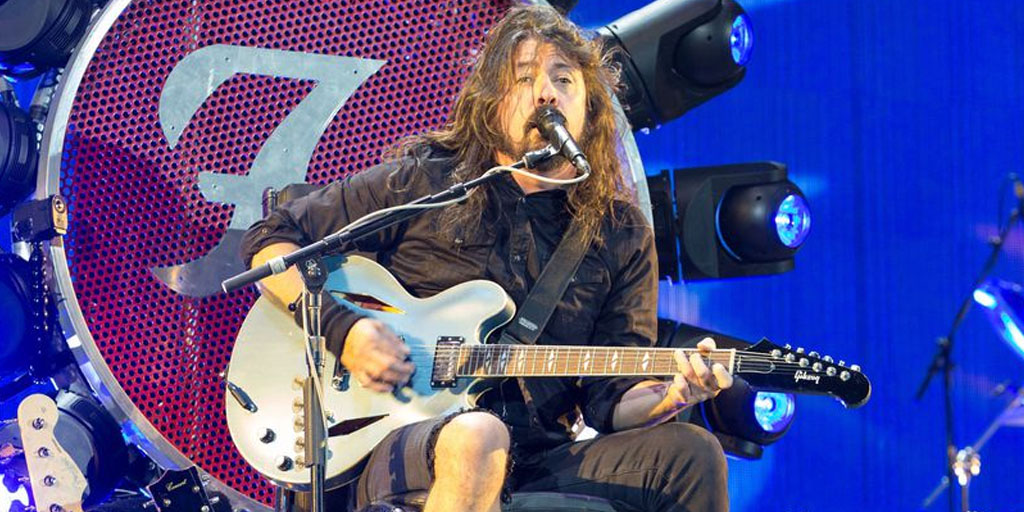 Aksi Foo Fighters Mainkan 'Stairway To Heaven' Led Zeppelin