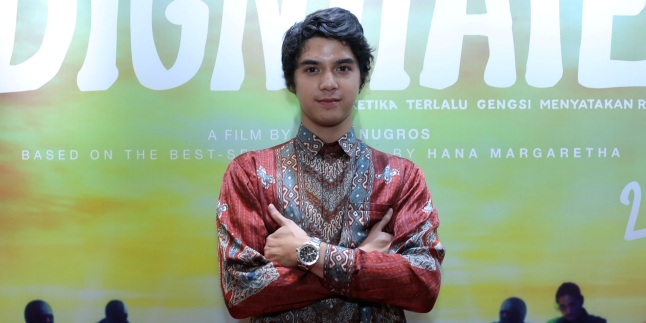 Al Ghazali Acknowledges His Love for Batik in Instagram Post, Netizens: I Love You