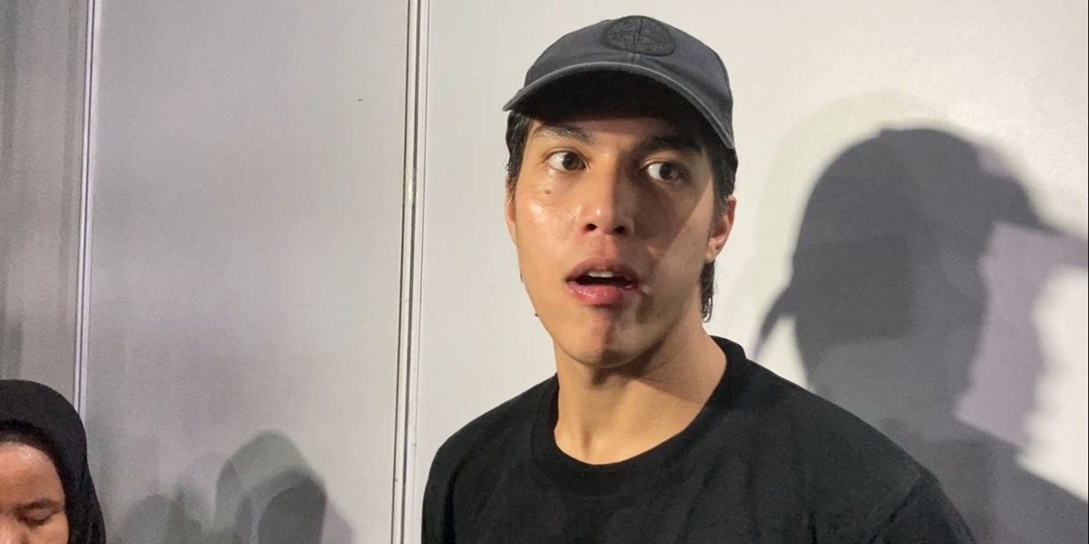 Experiencing Swelling on the Lips, El Rumi Admits Jefri Nichol's Powerful Punch Made Him Nauseous