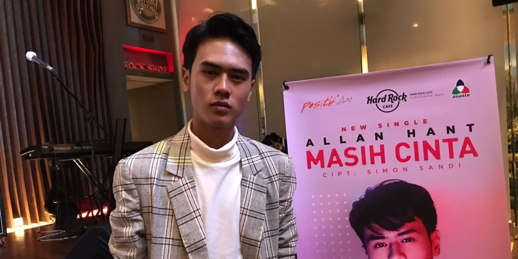 Allan Hant Represents Millennials to Promote Malay Pop