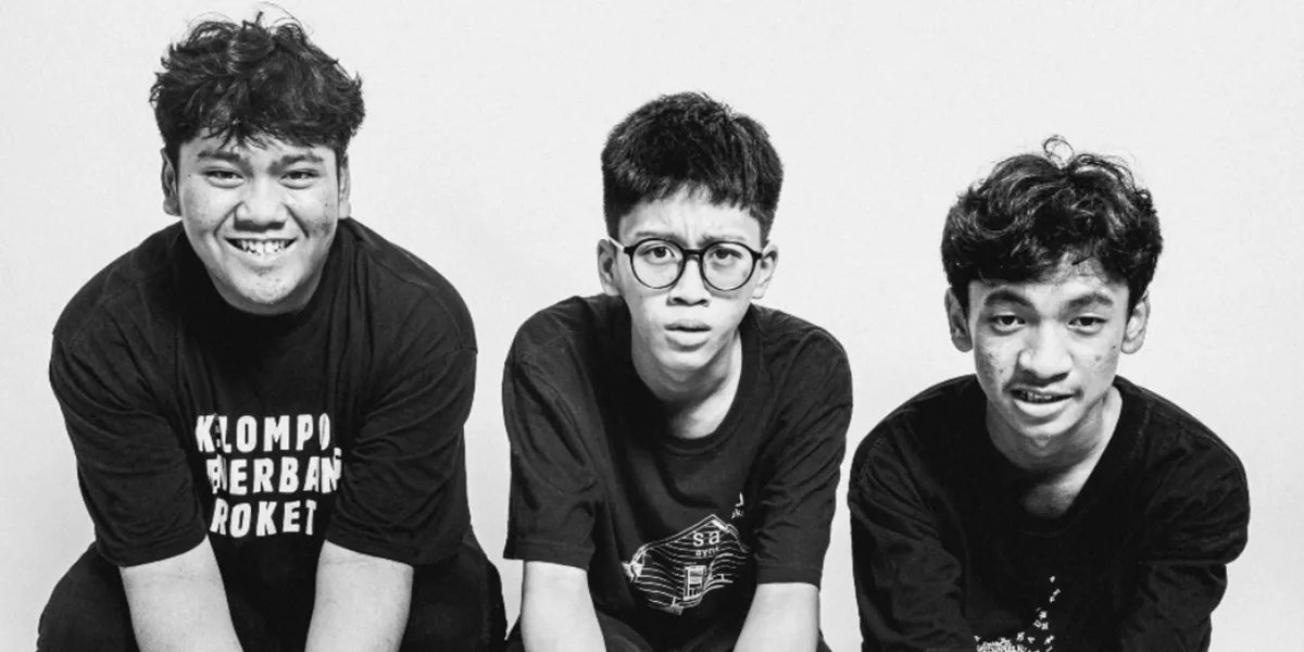 High School Kids Form a Punk Rock Band, Sukses Lancar Rejeki Releases Their Debut Album
