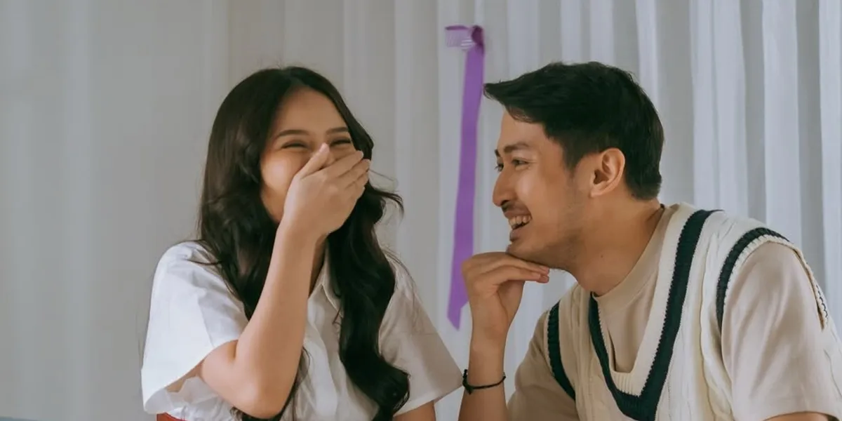 Andien Releases Single 'Ujung-Ujungnya Kamu', Hanggini and Husband as MV Models