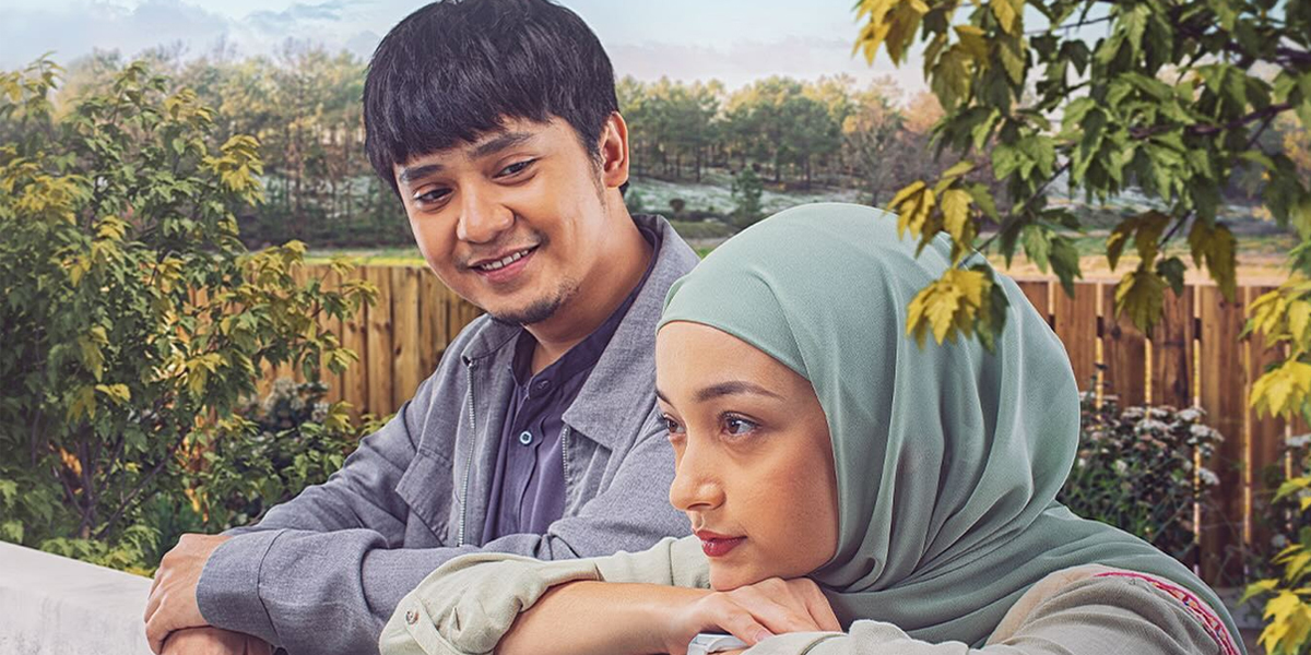 Arbani Yasiz Once Played the Character Dilan, His Sundanese Accent Carried Over While Involved in the Production of the Film 'AZZAMINE'