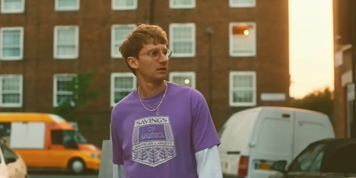 The Meaning and Significance of the Song Heat Waves - Glass Animals, A Story of Loss Full of Reflection