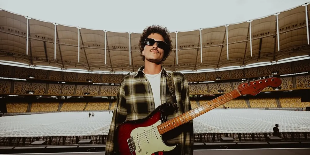 The Meaning and Significance of the Song Locked Out of Heaven by Bruno Mars as a Spiritual Symbol Behind Love