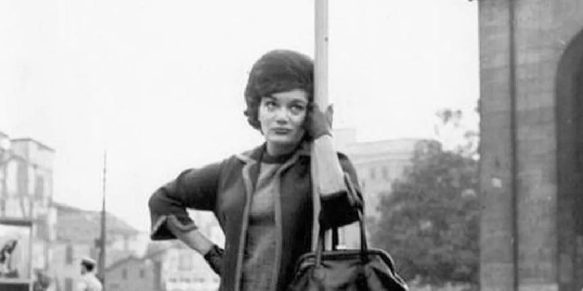 The Meaning and Significance of the Song Pretty Little Baby - Connie Francis, Happiness About the Feeling of Falling in Love