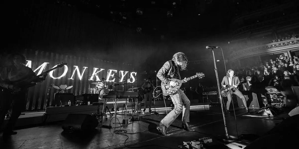 The Meaning and Significance of the Song Secret Door - Arctic Monkeys, When the Secret Door Holds Silence - Hidden Love