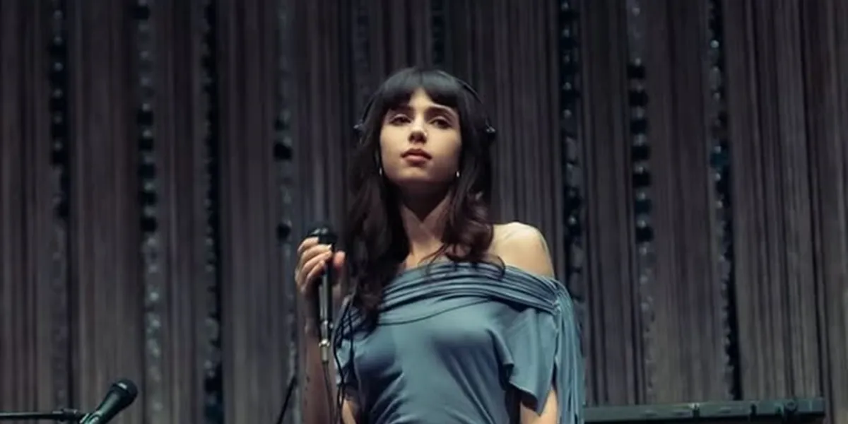 Meaning of the Song Sofia - Clairo, Telling a Story About Forbidden Love