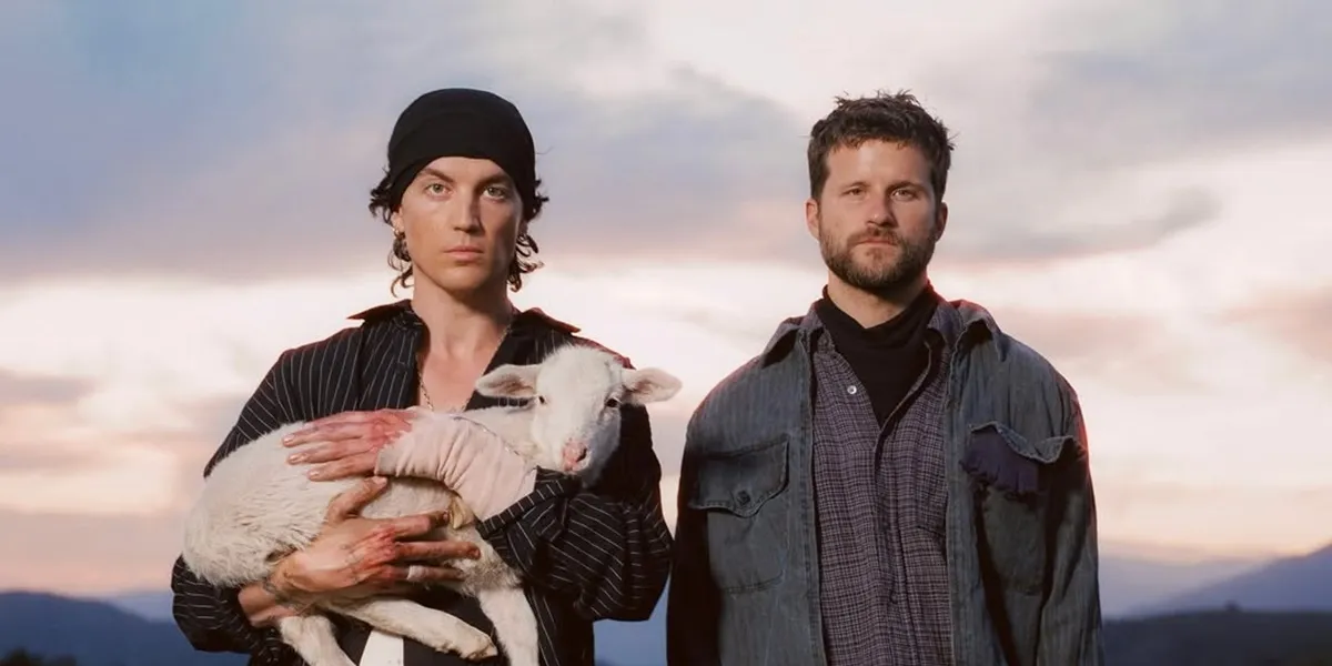 The Meaning of Pink Skies - LANY, Telling a Story of Simple and Warm Love