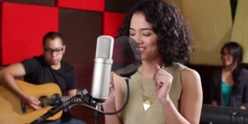 Jukebox - Asik, Suara Merdu Wizzy Cover 'Blank Space 