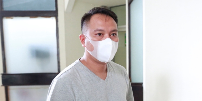 His Father Passed Away, Vicky Prasetyo Makes a Farewell Video While Crying