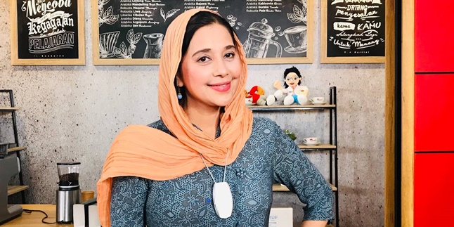 Ayu Azhari Introduces Indonesian Cuisine Through a Song