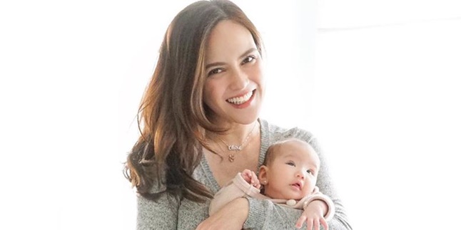 Baby Claire Turns 4 Months Old, Shandy Aulia Reveals Her Daughter Used to be as Small as a Sesame Seed