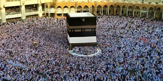 Complete Hajj Intention Reading with Meaning, Also Understand the Order of Implementation Procedures
