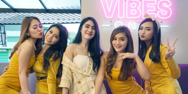 Bella Nova Collaborates with a Series of Singers Who Often Trend on YouTube for 'Vaksin Cinta' Song