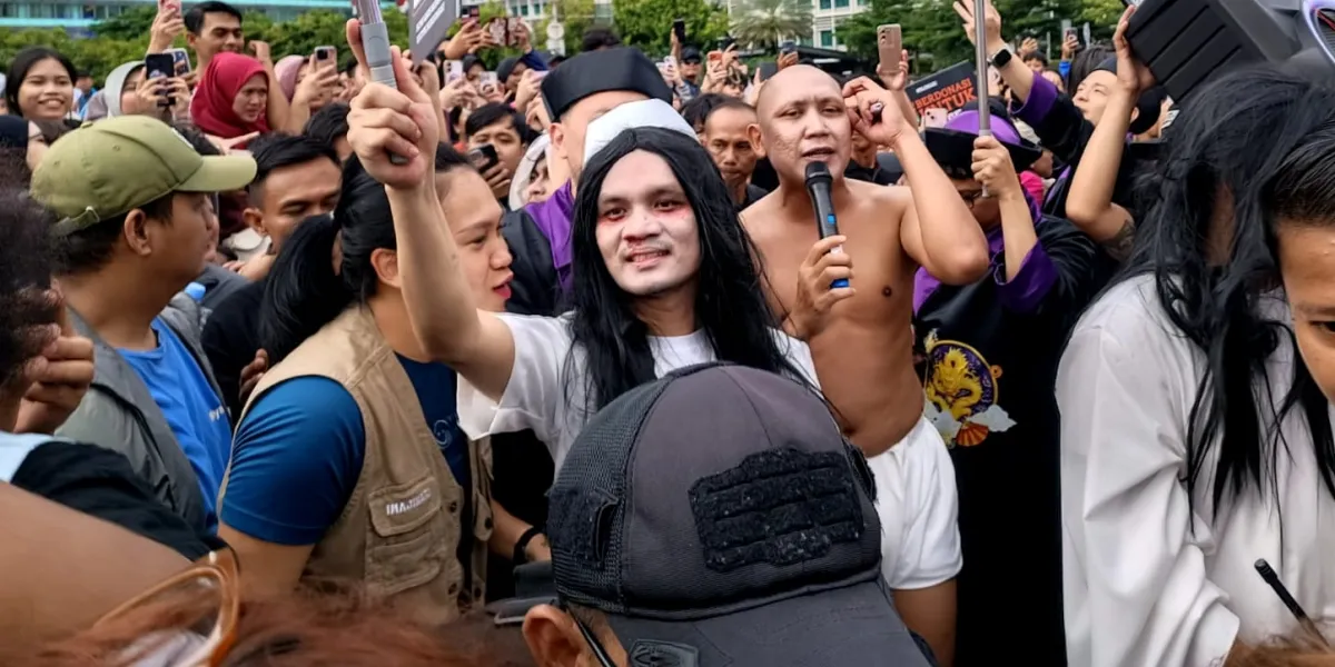 Bene Dion Surprised by the Crowd at CFD Jakarta 'AGAK LAEN'