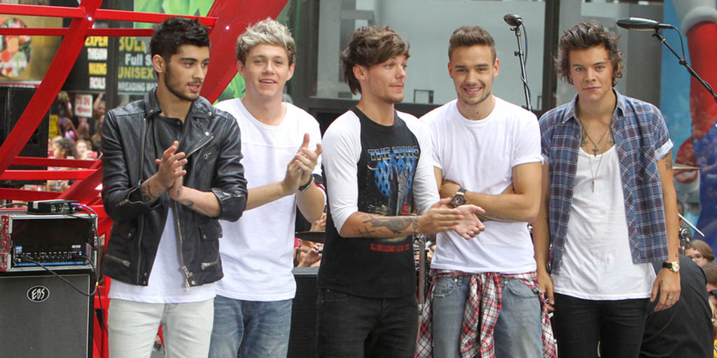 Beramal, Dua Fans Beruntung Ini Kencani Personel One Direction ...