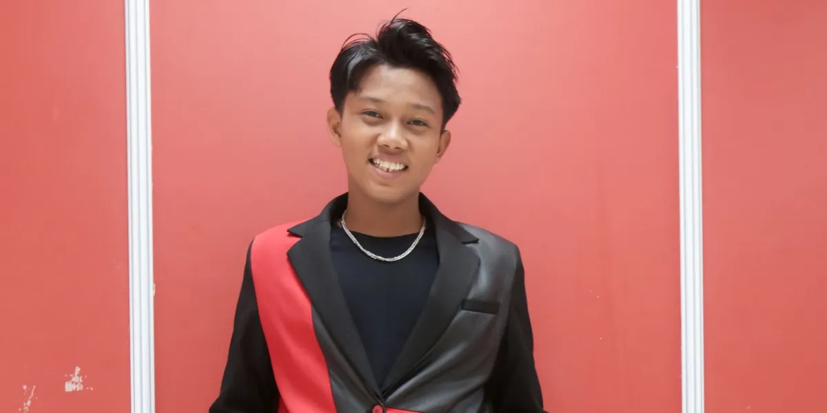 Departing at 6 AM, Kadhafy from Bangkalan Willing to Queue All Day for D'Academy 8 Audition