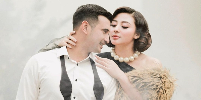 Wedding Invitation of Ali Syakieb and Margin Wieheerm, Netizens Focus on Father's Name