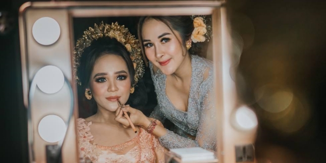 Getting to Know Arik Cahya Dewi, Bali's Favorite Celebrity Makeup Artist with a Series of Successful Businesses