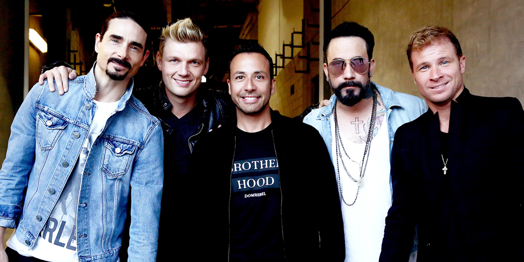 Бэкстрит бойс и элтон. Backstreet boys DNA World Tour. Backstreet boys удивлены. Группа Backstreet boys. Backstreet boys 90-е.